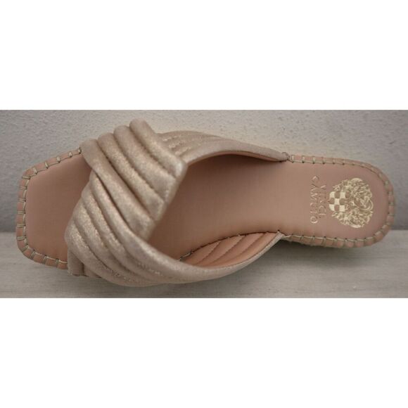 Vince Camuto WMN Sz 9W Beige/Egyptian Gold Channel-Quilted Melysa Leather Sandal - Picture 6 of 14